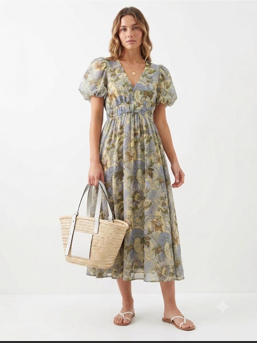 Avara Floral V-Neck Puff Sleeve Midi Dress in Multicolor Floral - S